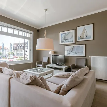 Huswell - Spacious Apartment Near The Beach In De Haan Exterior photo